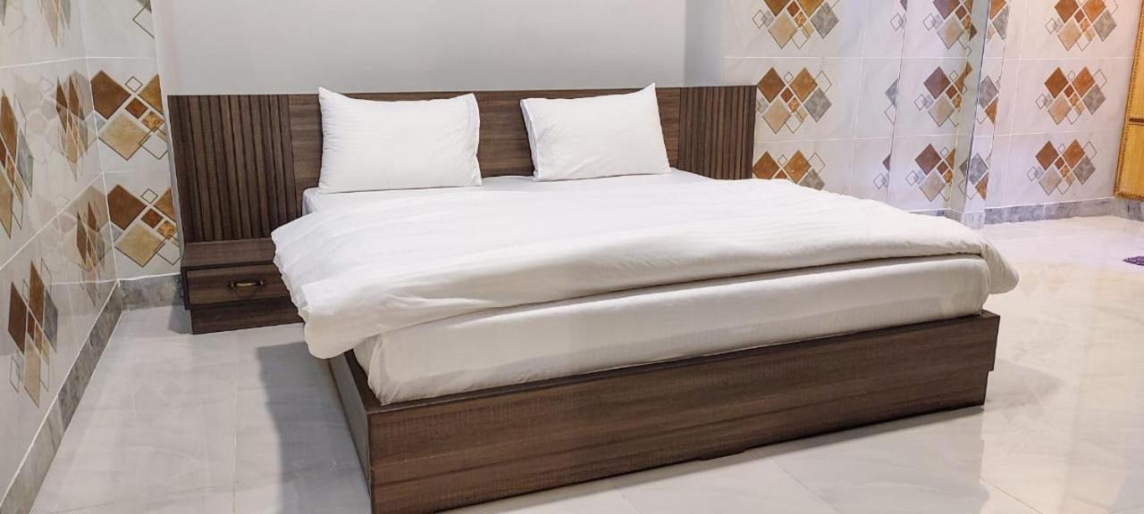 Swat Guest House Mingora Εξωτερικό φωτογραφία
